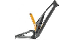 Taille du cadre Unno Dash. S2 carbone mat cuivre brut Mod.  2025