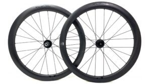 Miche Kleos RD 50 Carbon 28" wielset met Shimano HG freewheelnaaf